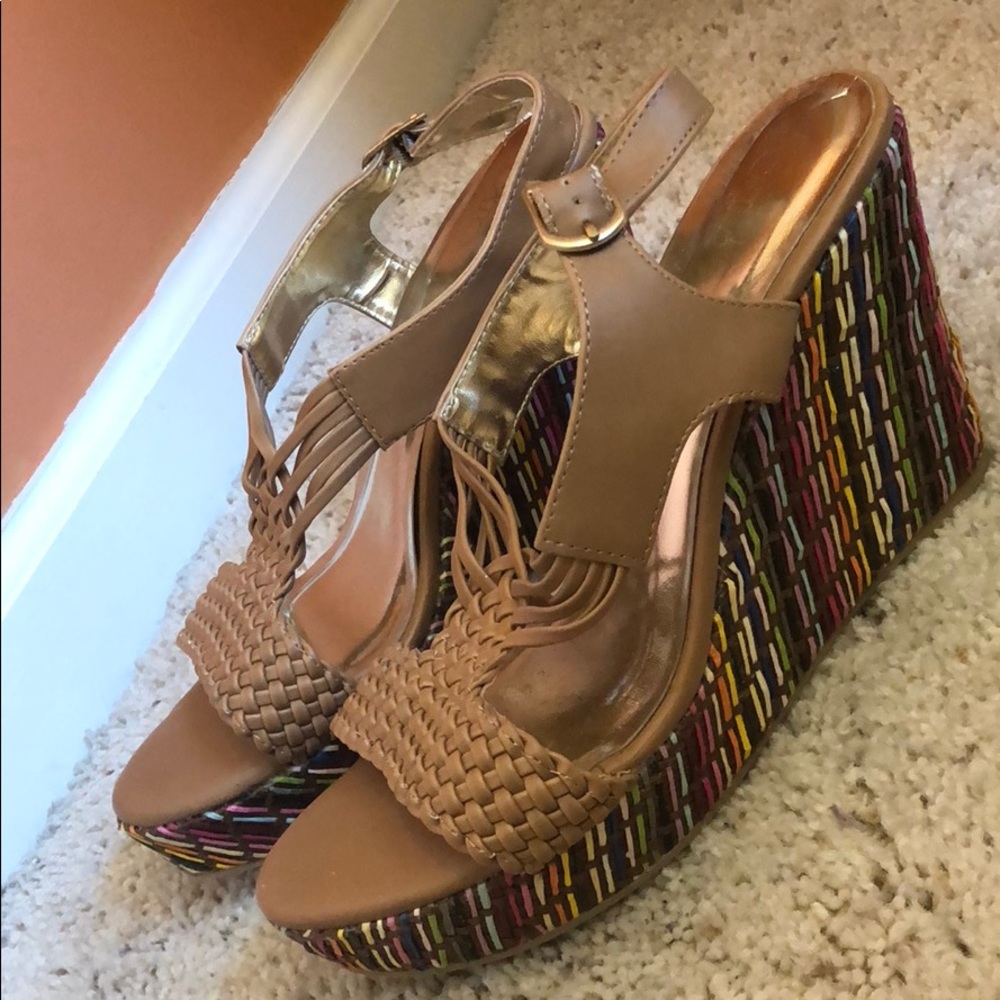 Wedge sandals